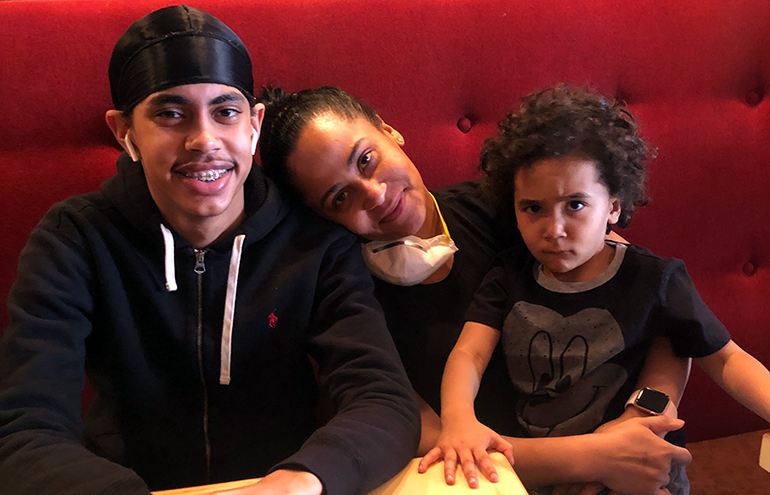 Yajaira Gonzalez with her children