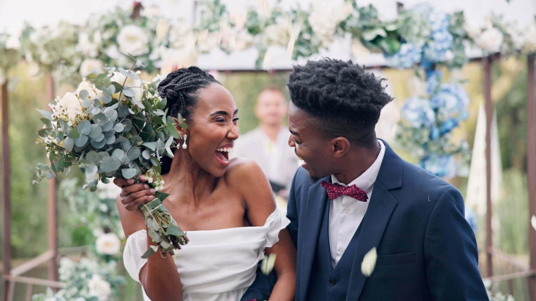 Header 15 tips on how to cut down wedding costs