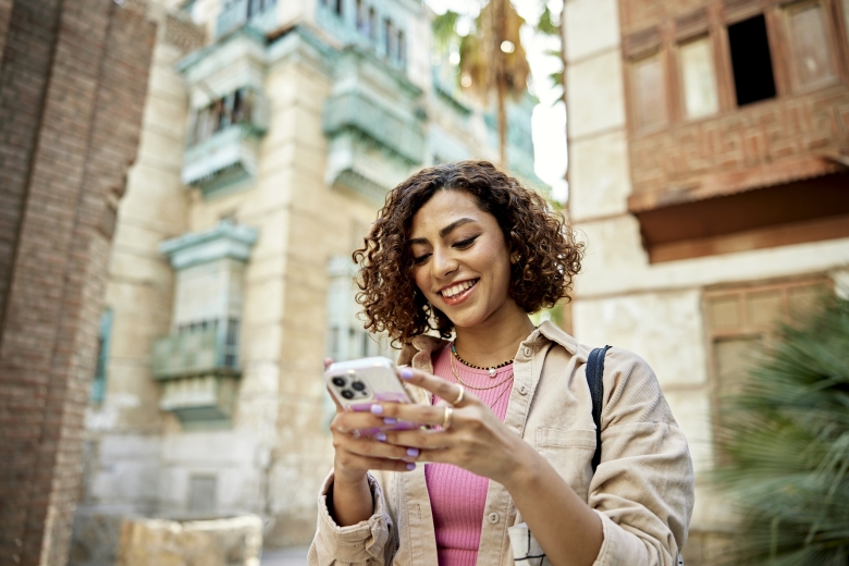 Header Some tips on when to use credit cash and debit while travelling
