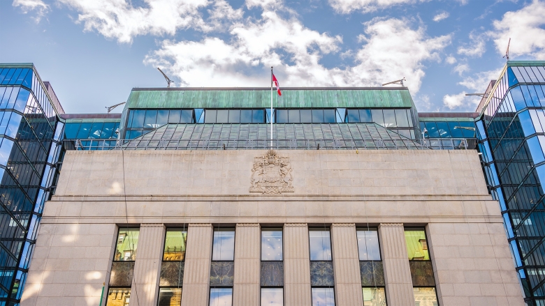 Why the U.S. Federal Reserve and Bank of Canada cut interest rates