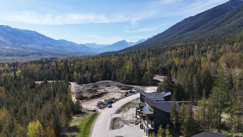 Hero-This pilot in southeast B.C. is building homes resistant to wildfire