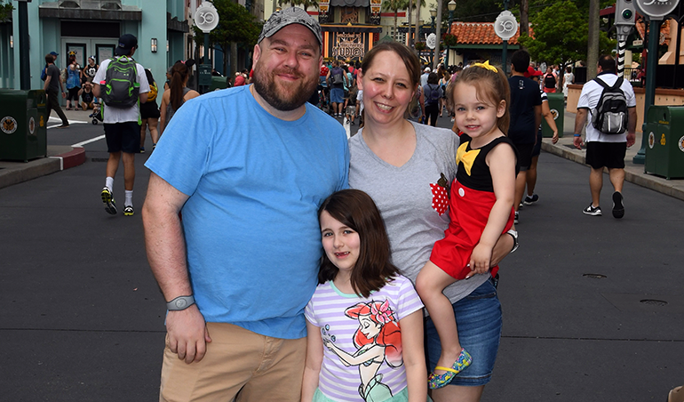 Jonathan Robertson on vacation with his family (wife and two daughters)