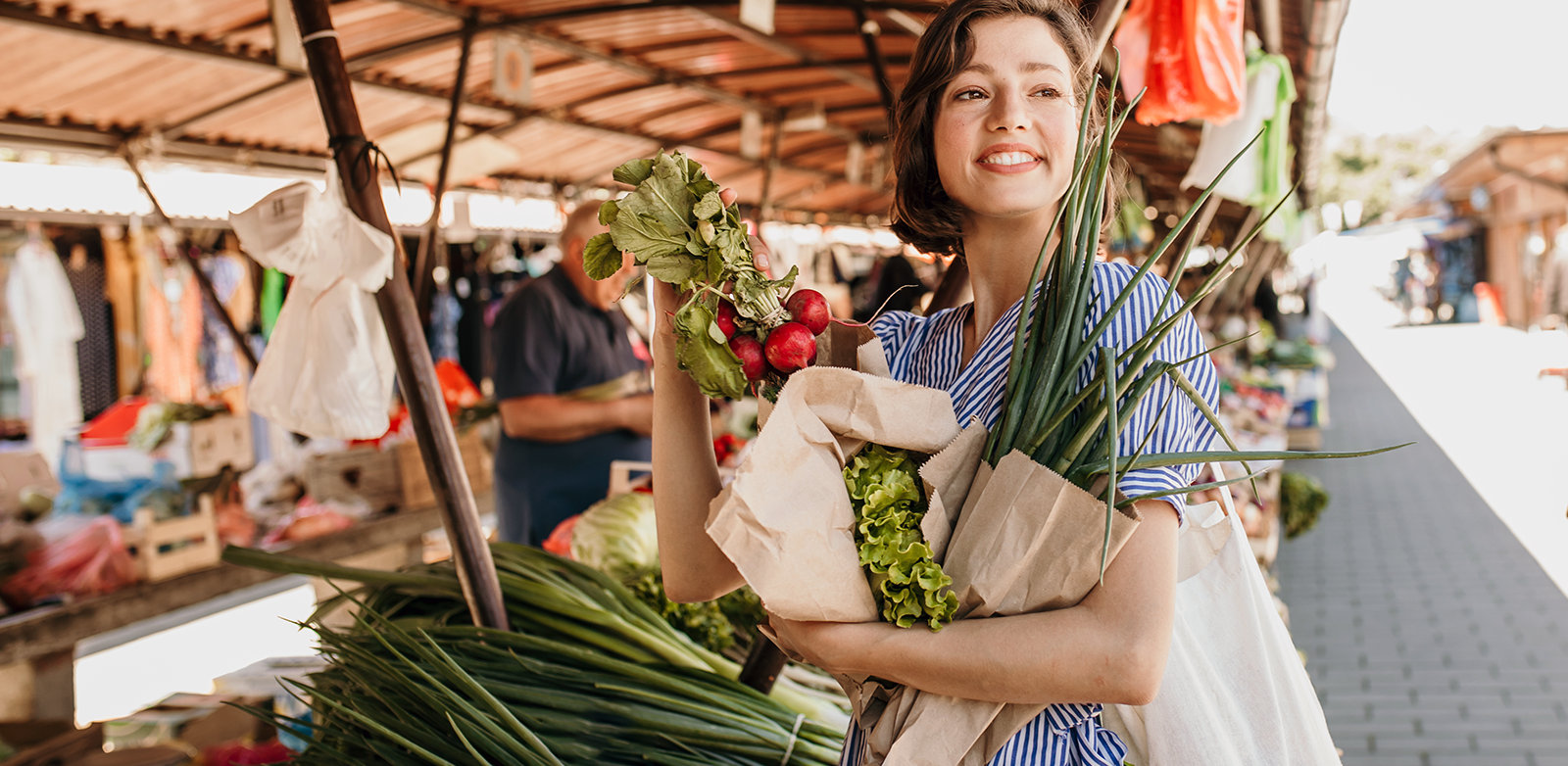 Farmer's Market Tips to Save Money on the Best Stuff