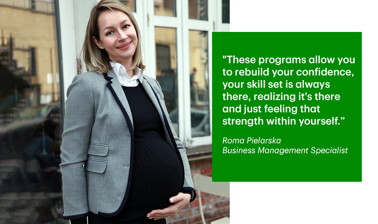 Roma Pielarska, who is pregnant, in a blazer