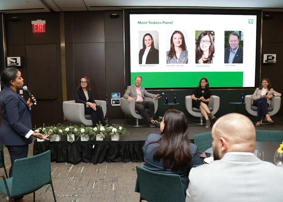 Beatriz Pallares, Tom Pretty, Rachel Kellner, and Veronika Sikorski on stage